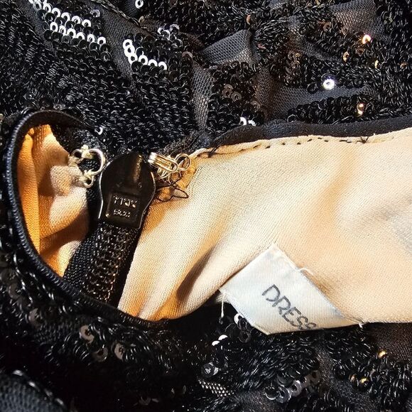 Dress the Population Emery Long Sleeve Black Sequin Cocktail Dress - Picture 15 of 16